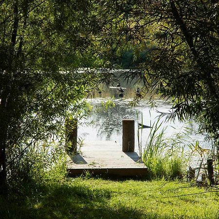 Radlerzimmer Mit Duschbad Und Minikueche In Neu Gaarz, Mitten In Der Natur Exterior photo